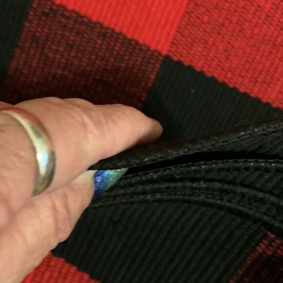 Appx 3’ X 5’ Buffalo plaid (farmhouse style) red and black rug excellent quality - Picture 6 of 9